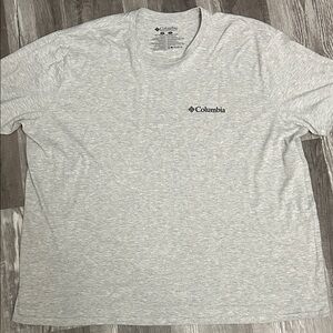 Columbia Men's Light Gray Short Sleeve Tee